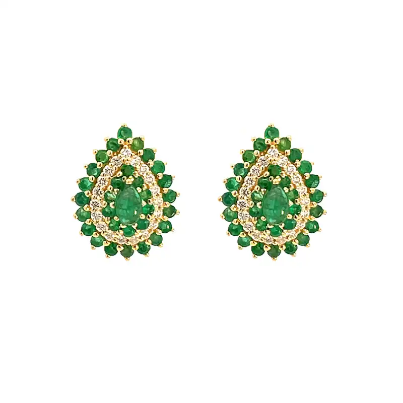 Pear shaped Emerald Diamond Pendant Set